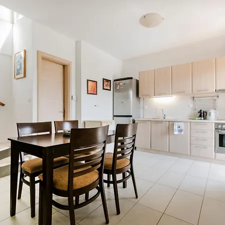 Feriehus Delmare Delia Maisonette
