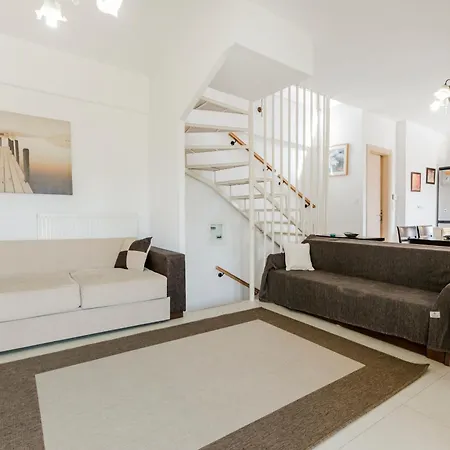 Delmare Delia Maisonette Feriehus *