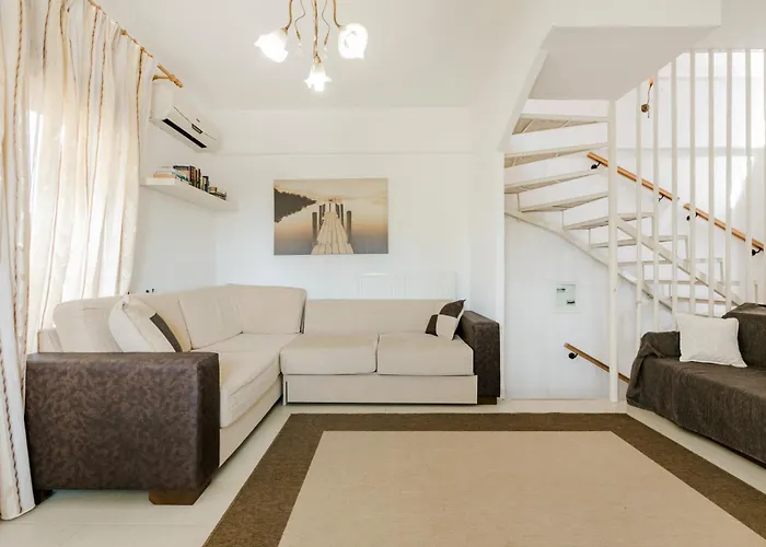 Delmare Delia Maisonette